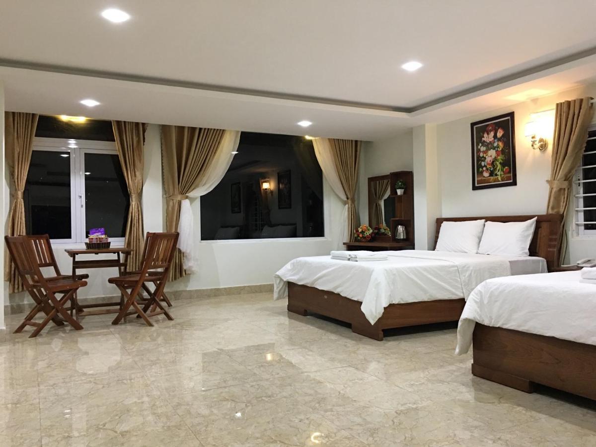 Minh Manh Hotel Pleiku Extérieur photo